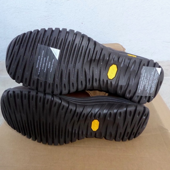 New UGG Miko Waterproof Leather Boots - Picture 9 of 10